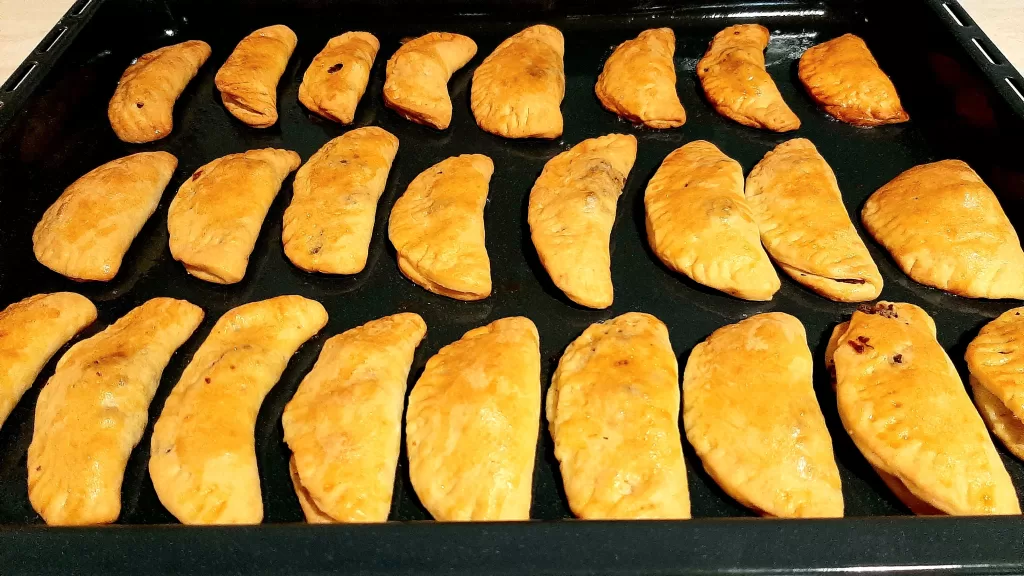 Пирожки с кайма на фурна